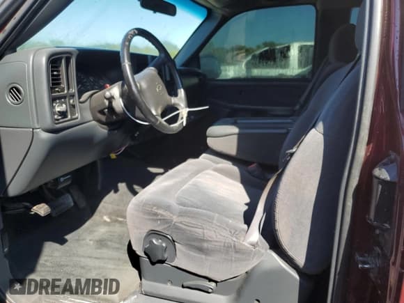 ✅ 2002 Chevrolet Silverado 1500 LS • VIN: 2GCEC19T921200317 • Lot: 72408054. Wystawiony na Copart z przebiegiem 264 934 mil. Bezpłatny archiwum sprzedaży aukcyjnych z USA i szczegółowy raport historii pojazdu na DreamBid. Zdjęcie 7.