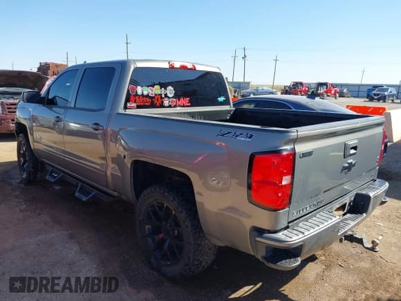 ✅ 2017 Chevrolet Silverado 1500 LT • VIN: 3GCUKREC8HG391148 • Lot: 43299861. Listed on IAAI with 137,132 mi. Free auction sales archive from the USA and detailed vehicle history report at DreamBid. Image 3.