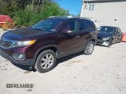 ✅ 2011 Kia Sorento LX • VIN: 5XYKTDA16BG068914 • Lot: 43371696. Listed on IAAI with 89,205 mi. Free auction sales archive from the USA and detailed vehicle history report at DreamBid. Image 2.
