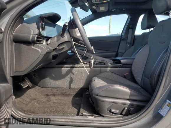 2024 Hyundai Elantra N Line with VIN KMHLR4DF8RU748800, listed as a Copart auction lot 81565935 with 10,261 mi miles and Clean title. Bid and sale history available at DreamBid. Image 7.