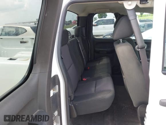 ✅ 2013 Chevrolet Silverado 1500 LT • VIN: 1GCRKSE74DZ258171 • Lot: 42539511. Listed on IAAI with 140,625 mi. Free auction sales archive from the USA and detailed vehicle history report at DreamBid. Image 8.