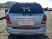 ✅ 2004 Kia Sorento LX • VIN: KNDJD733445203683 • Lot: 81870765. Listed on Copart with 327,920 mi. Free auction sales archive from the USA and detailed vehicle history report at DreamBid. Image 6.