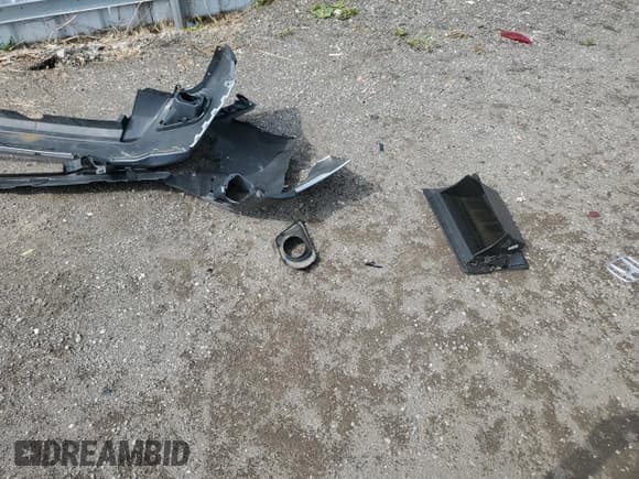 ✅ 2015 Subaru Forester Limited • VIN: JF2SJCHC8FH416959 • Лот: 71073425. Опубликован ранее на Copart с пробегом 145 508 миль. Бесплатный доступ к архиву аукционных продаж из США и подробный отчёт об истории автомобиля на DreamBid. Изображение 12.