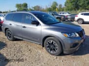 ✅ 2020 Nissan Pathfinder SL • VIN: 5N1DR2CN5LC645476 • Lot: 43225112. Wystawiony na IAAI z przebiegiem 109 708 mil. Bezpłatny archiwum sprzedaży aukcyjnych z USA i szczegółowy raport historii pojazdu na DreamBid. Zdjęcie 1.