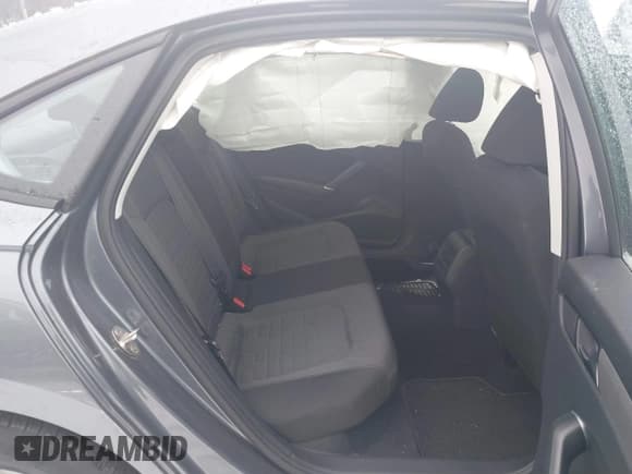 ✅ 2020 Volkswagen Passat S • VIN: 1VWAA7A33LC020438 • Lot: 41553327. Listed on IAAI with 30,189 mi. Free auction sales archive from the USA and detailed vehicle history report at DreamBid. Image 8.