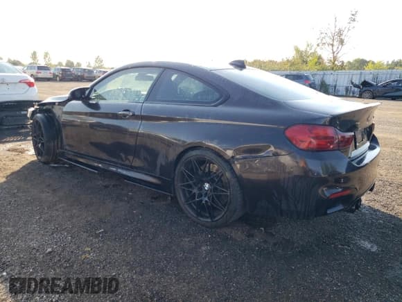 ✅ 2017 BMW M4 • VIN: WBS3R9C59HK709517 • Lot: 68943103. Listed on Copart with 73,430 mi. Free auction sales archive from the USA and detailed vehicle history report at DreamBid. Image 2.