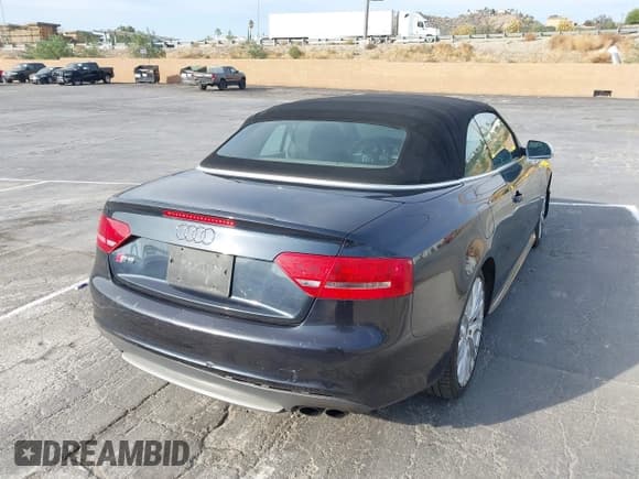 ✅ 2012 Audi S5 Premium Plus • VIN: WAUCGAFH3CN008030 • Лот: 43566670. Опубликован ранее на IAAI с пробегом 107 513 миль. Бесплатный доступ к архиву аукционных продаж из США и подробный отчёт об истории автомобиля на DreamBid. Изображение 4.