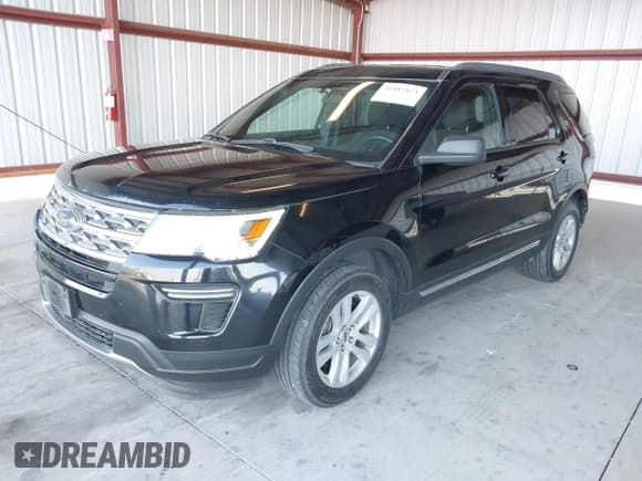 ✅ 2018 Ford Explorer XLT • VIN: 1FM5K8DH8JGA89092 • Lot: 43415973. Wystawiony na IAAI z przebiegiem 160 263 mil. Bezpłatny archiwum sprzedaży aukcyjnych z USA i szczegółowy raport historii pojazdu na DreamBid. Zdjęcie 18.