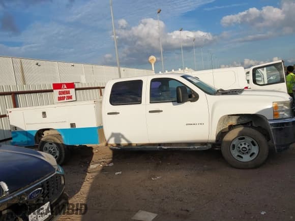 ✅ 2012 Chevrolet Silverado 2500HD Work Truck • VIN: 1GC1CVCG0CF199070 • Lot: 43769088. Listed on IAAI with 130,789 mi. Free auction sales archive from the USA and detailed vehicle history report at DreamBid. Image 13.