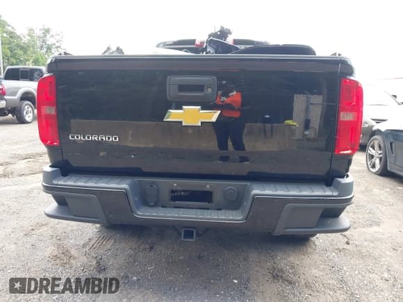 ✅ 2015 Chevrolet Colorado 4WD Z71 • VIN: 1GCHTCE34F1220727 • Лот: 42791541. Опубликован ранее на IAAI с пробегом 67 326 миль. Бесплатный доступ к архиву аукционных продаж из США и подробный отчёт об истории автомобиля на DreamBid. Изображение 16.