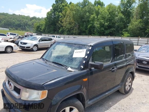 ✅ 2011 Honda Element EX • VIN: 5J6YH1H70BL001132 • Лот: 42696077. Опубликован ранее на IAAI с пробегом 261 676 миль. Бесплатный доступ к архиву аукционных продаж из США и подробный отчёт об истории автомобиля на DreamBid. Изображение 6.