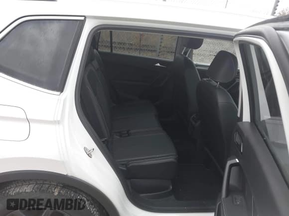✅ 2023 Volkswagen Tiguan SE • VIN: 3VV2B7AX0PM019809 • Лот: 43694567. Опубликован ранее на IAAI с пробегом 21 500 миль. Бесплатный доступ к архиву аукционных продаж из США и подробный отчёт об истории автомобиля на DreamBid. Изображение 8.