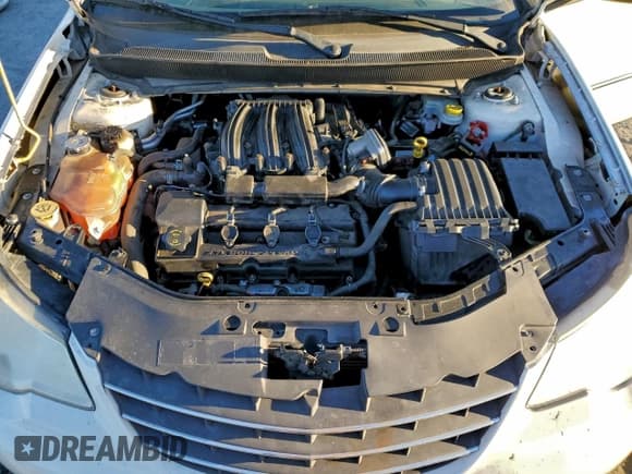 ✅ 2008 Chrysler Sebring Touring • VIN: 1C3LC55R38N249548 • Лот: 95523475. Опубликован ранее на Copart с пробегом 114 349 миль. Бесплатный доступ к архиву аукционных продаж из США и подробный отчёт об истории автомобиля на DreamBid. Изображение 11.