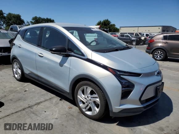 ✅ 2022 Chevrolet Bolt EV 1LT • VIN: 1G1FW6S03N4101003 • Lot: 56212214. Wystawiony na Copart z przebiegiem 139 698 mil. Bezpłatny archiwum sprzedaży aukcyjnych z USA i szczegółowy raport historii pojazdu na DreamBid. Zdjęcie 4.
