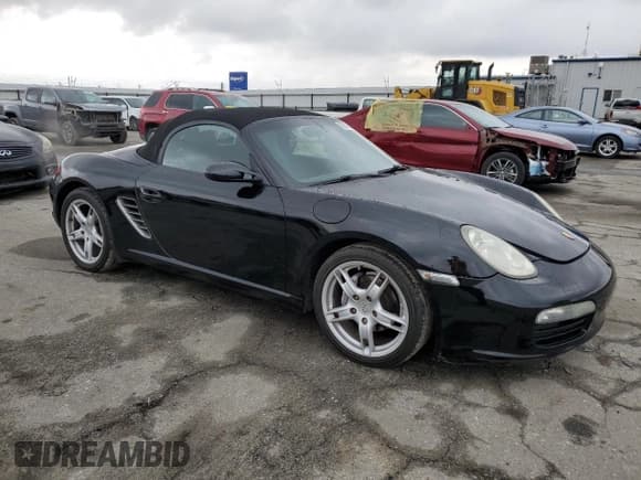 ✅ 2005 Porsche Boxster • VIN: WP0CA29845U710615 • Lot: 82493454. Wystawiony na Copart z przebiegiem 113 478 mil. Bezpłatny archiwum sprzedaży aukcyjnych z USA i szczegółowy raport historii pojazdu na DreamBid. Zdjęcie 4.