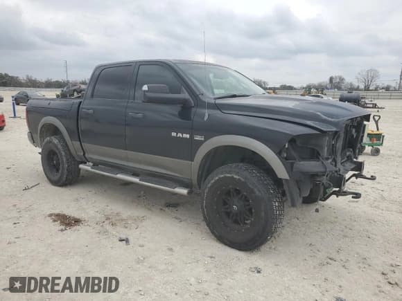 ✅ 2010 Dodge 1500 SLT • VIN: 1D7RV1CT2AS198919 • Lot: 47360855. Wystawiony na Copart z przebiegiem 151 836 mil. Bezpłatny archiwum sprzedaży aukcyjnych z USA i szczegółowy raport historii pojazdu na DreamBid. Zdjęcie 4.