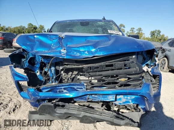 ✅ 2023 Chevrolet Silverado 1500 Custom • VIN: 3GCPABEK9PG164001 • Lot: 87275445. Wystawiony na Copart z przebiegiem 13 082 mil. Bezpłatny archiwum sprzedaży aukcyjnych z USA i szczegółowy raport historii pojazdu na DreamBid. Zdjęcie 5.