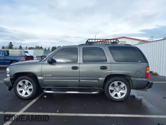 2001 Chevrolet Tahoe LT z VIN 1GNEK13T61R102886, wystawiony jako IAAI lot #41870940 z przebiegiem 267 769 mil mil oraz . Historia ofert i sprzedaży dostępna na DreamBid. Obrazek 15.