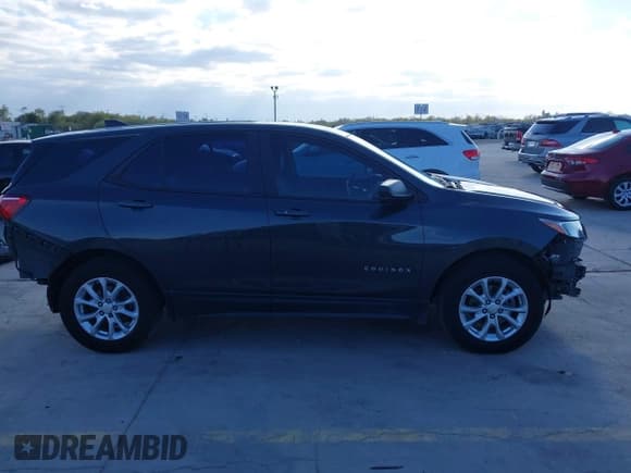 ✅ 2021 Chevrolet Equinox LS • VIN: 2GNAXHEV3M6105302 • Lot: 43431864. Wystawiony na IAAI z przebiegiem 127 426 mil. Bezpłatny archiwum sprzedaży aukcyjnych z USA i szczegółowy raport historii pojazdu na DreamBid. Zdjęcie 14.