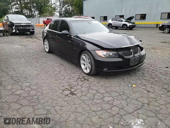 ✅ 2007 BMW 3 Series 335i • VIN: WBAVB73547KY60687 • Lot: 71696015. Listed on Copart with 175,445 mi. Free auction sales archive from the USA and detailed vehicle history report at DreamBid. Image 13.
