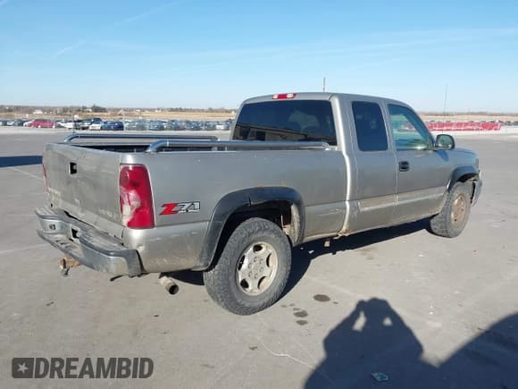 ✅ 2003 Chevrolet Silverado 1500 LS • VIN: 2GCEK19T931206462 • Lot: 43631049. Listed on IAAI with 234,902 mi. Free auction sales archive from the USA and detailed vehicle history report at DreamBid. Image 4.