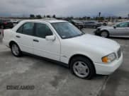 ✅ 1997 Mercedes-Benz C 230/260/280/320 • VIN: WDBHA28E3VF582237 • Lot: 76826534. Wystawiony na Copart z przebiegiem 240 702 mil. Bezpłatny archiwum sprzedaży aukcyjnych z USA i szczegółowy raport historii pojazdu na DreamBid. Zdjęcie 4.