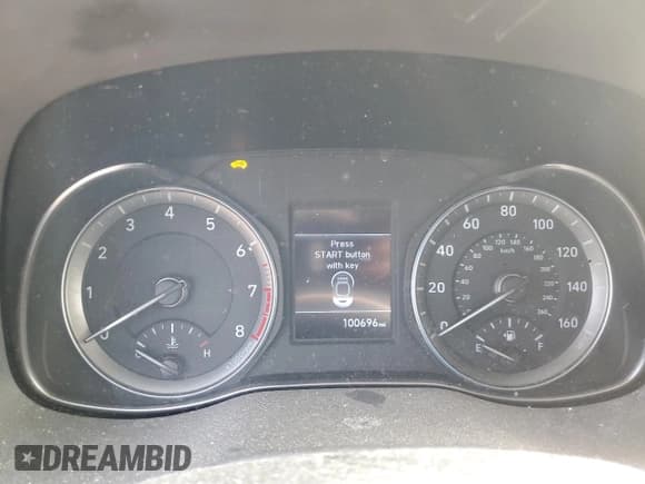 ✅ 2019 Hyundai Kona SEL • VIN: KM8K22AA4KU274735 • Лот: 70335574. Опубликован ранее на Copart с пробегом 100 696 миль. Бесплатный доступ к архиву аукционных продаж из США и подробный отчёт об истории автомобиля на DreamBid. Изображение 9.