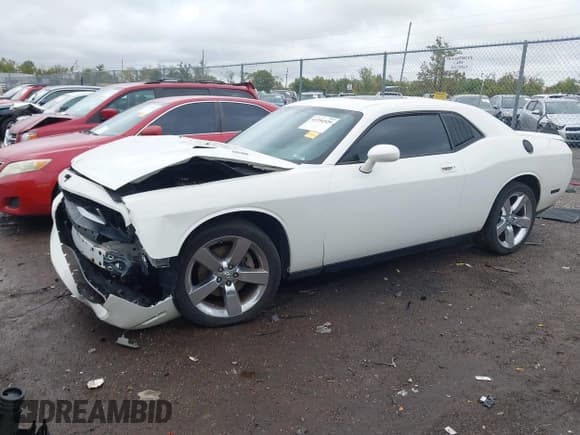 ✅ 2009 Dodge Challenger R/T • VIN: 2B3LJ54T39H572394 • Lot: 43354529. Wystawiony na IAAI z przebiegiem 152 919 mil. Bezpłatny archiwum sprzedaży aukcyjnych z USA i szczegółowy raport historii pojazdu na DreamBid. Zdjęcie 17.