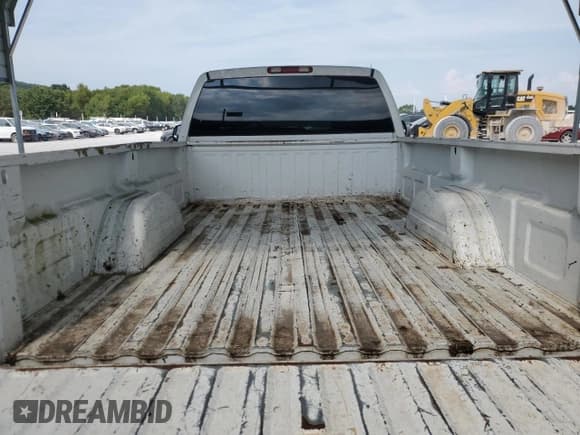✅ 2006 GMC Sierra 1500 Work Truck • VIN: 1GTEC14Z16E201266 • Lot: 80173225. Listed on Copart with 354,485 mi. Free auction sales archive from the USA and detailed vehicle history report at DreamBid. Image 10.