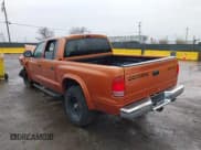 ✅ 2000 Dodge Dakota Sport • VIN: 1B7GG2AN7YS645552 • Lot: 41811635. Wystawiony na IAAI z przebiegiem 194 498 mil. Bezpłatny archiwum sprzedaży aukcyjnych z USA i szczegółowy raport historii pojazdu na DreamBid. Zdjęcie 3.