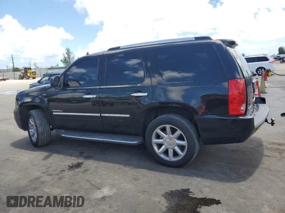 ✅ 2012 GMC Yukon Denali • VIN: 1GKS1EEF5CR103290 • Lot: 68528315. Listed on Copart with 167,272 mi. Free auction sales archive from the USA and detailed vehicle history report at DreamBid. Image 2.