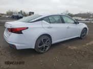 ✅ 2023 Nissan Altima SR • VIN: 1N4BL4CW9PN415893 • Лот: 90447695. Опубликован ранее на Copart с пробегом 25 982 миль. Бесплатный доступ к архиву аукционных продаж из США и подробный отчёт об истории автомобиля на DreamBid. Изображение 3.