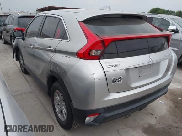 ✅ 2018 Mitsubishi Eclipse Cross ES • VIN: JA4AT3AA6JZ067326 • Lot: 41896645. Wystawiony na IAAI z przebiegiem 40 940 mil. Bezpłatny archiwum sprzedaży aukcyjnych z USA i szczegółowy raport historii pojazdu na DreamBid. Zdjęcie 3.