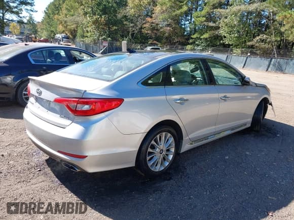 ✅ 2015 Hyundai Sonata Sport • VIN: 5NPE34AF7FH057167 • Лот: 43510429. Опубликован ранее на IAAI с пробегом 176 810 миль. Бесплатный доступ к архиву аукционных продаж из США и подробный отчёт об истории автомобиля на DreamBid. Изображение 4.