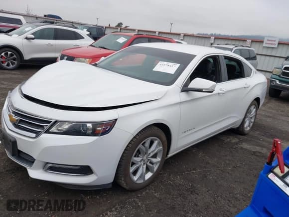 ✅ 2018 Chevrolet Impala LT • VIN: 2G1105S30J9102388 • Lot: 43578417. Wystawiony na IAAI z przebiegiem 66 165 mil. Bezpłatny archiwum sprzedaży aukcyjnych z USA i szczegółowy raport historii pojazdu na DreamBid. Zdjęcie 17.