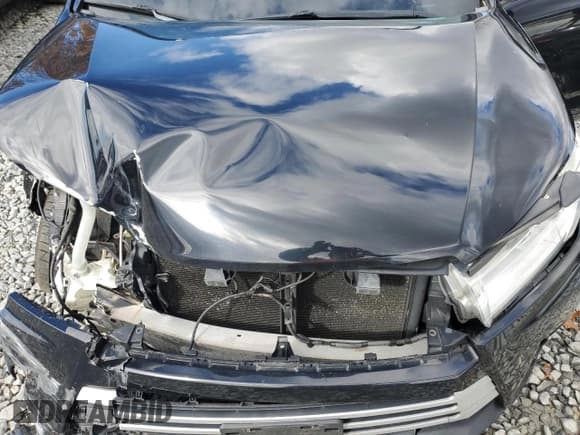 ✅ 2017 Toyota Highlander XLE • VIN: 5TDJZRFH8HS365630 • Lot: 91364445. Listed on Copart with 223,343 mi. Free auction sales archive from the USA and detailed vehicle history report at DreamBid. Image 12.