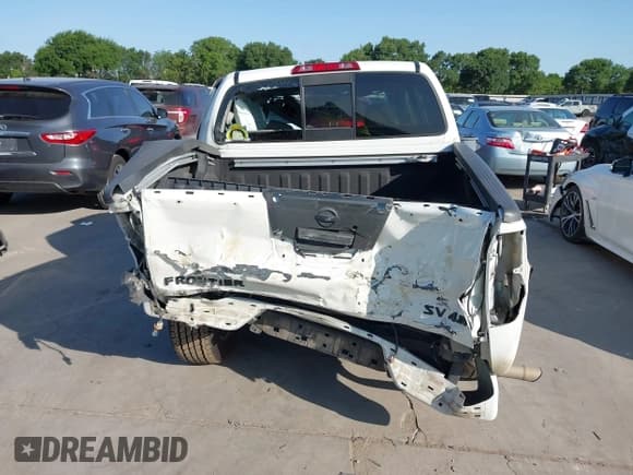 ✅ 2021 Nissan Frontier SV • VIN: 1N6ED0EB8MN717952 • Lot: 41995406. Wystawiony na IAAI z przebiegiem 67 048 mil. Bezpłatny archiwum sprzedaży aukcyjnych z USA i szczegółowy raport historii pojazdu na DreamBid. Zdjęcie 17.