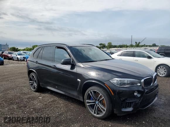 ✅ 2016 BMW X5 M • VIN: 5YMKT6C56G0R78370 • Лот: 64634225. Опубликован ранее на Copart с пробегом 117 995 миль. Бесплатный доступ к архиву аукционных продаж из США и подробный отчёт об истории автомобиля на DreamBid. Изображение 4.