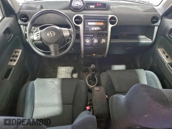 ✅ 2006 Scion xB • VIN: JTLKT334764058578 • Лот: 94329795. Опубликован ранее на Copart с пробегом 253 516 миль. Бесплатный доступ к архиву аукционных продаж из США и подробный отчёт об истории автомобиля на DreamBid. Изображение 8.