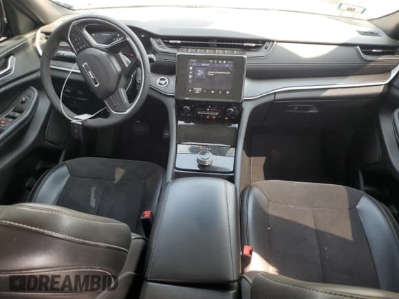 ✅ 2024 Jeep Grand Cherokee Laredo • VIN: 1C4RJHAGXR8591693 • Lot: 67412075. Listed on Copart with 48,884 mi. Free auction sales archive from the USA and detailed vehicle history report at DreamBid. Image 8.