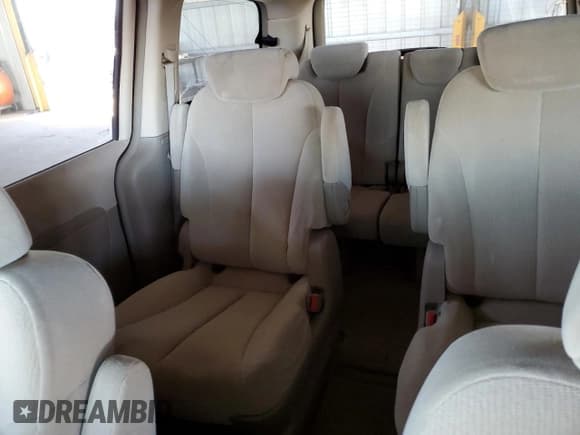 ✅ 2007 Kia Sedona LX • VIN: KNDMB233076117100 • Lot: 90294835. Wystawiony na Copart z przebiegiem 237 258 mil. Bezpłatny archiwum sprzedaży aukcyjnych z USA i szczegółowy raport historii pojazdu na DreamBid. Zdjęcie 10.