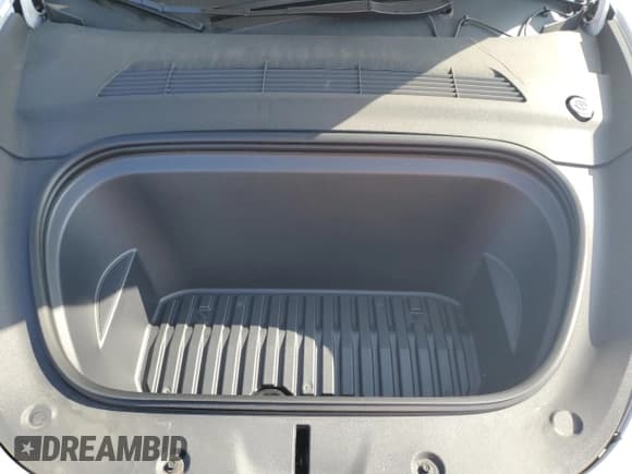 ✅ 2023 Tesla Model Y Long Range • VIN: 7SAYGDEE9PA118473 • Lot: 89553285. Listed on Copart with 25,093 mi. Free auction sales archive from the USA and detailed vehicle history report at DreamBid. Image 12.