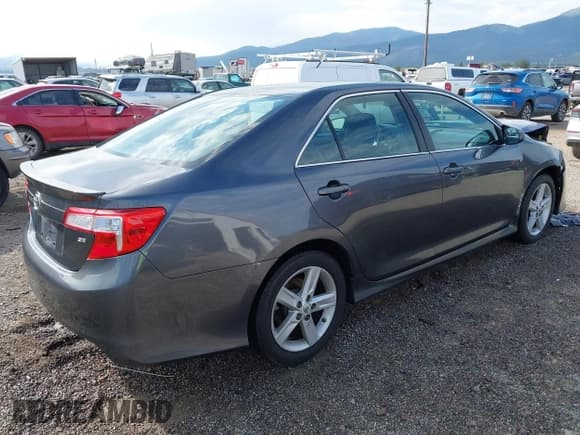✅ 2012 Toyota Camry L • VIN: 4T1BF1FK6CU100750 • Lot: 43193839. Listed on IAAI with 288,388 mi. Free auction sales archive from the USA and detailed vehicle history report at DreamBid. Image 4.