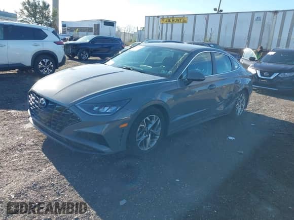 2021 Hyundai Sonata SEL with VIN 5NPEL4JA9MH089927, listed as a IAAI auction lot 43501040 with 56,622 mi miles and . Bid and sale history available at DreamBid. Image 2.