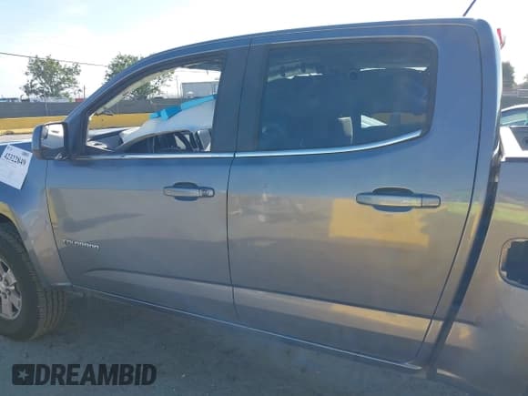 ✅ 2018 Chevrolet Colorado 2WD Work Truck • VIN: 1GCGSBEAXJ1199141 • Lot: 42322849. Listed on IAAI with 77,811 mi. Free auction sales archive from the USA and detailed vehicle history report at DreamBid. Image 15.