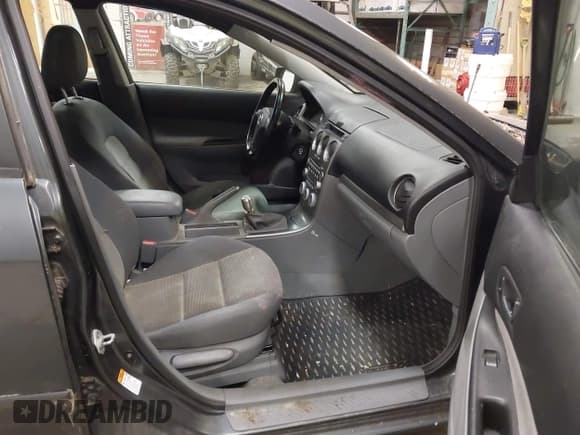 ✅ 2005 Mazda 6 Sport S • VIN: 1YVHP82D655M12411 • Lot: 43689592. Wystawiony na IAAI z przebiegiem 106 396 mil. Bezpłatny archiwum sprzedaży aukcyjnych z USA i szczegółowy raport historii pojazdu na DreamBid. Zdjęcie 5.