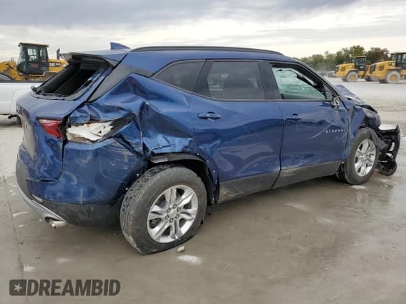 ✅ 2022 Chevrolet Blazer LT • VIN: 3GNKBCR44NS124595 • Lot: 89550005. Wystawiony na Copart z przebiegiem 17 028 mil. Bezpłatny archiwum sprzedaży aukcyjnych z USA i szczegółowy raport historii pojazdu na DreamBid. Zdjęcie 3.