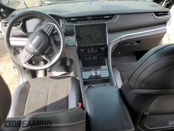 2024 Jeep Grand Cherokee Altitude with VIN 1C4RJHAG5RC702969, listed as a Copart auction lot 61567915 with Not provided miles and Non repairable. Bid and sale history available at DreamBid. Image 8.