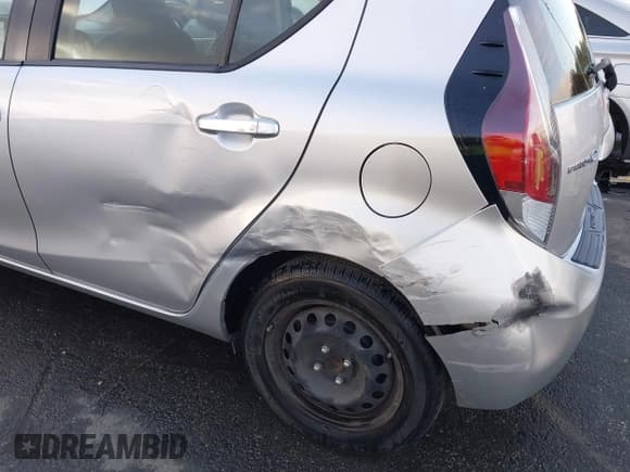 ✅ 2016 Toyota Prius One • VIN: JTDKDTB39G1123855 • Lot: 41882077. Listed on IAAI with 145,830 mi. Free auction sales archive from the USA and detailed vehicle history report at DreamBid. Image 6.