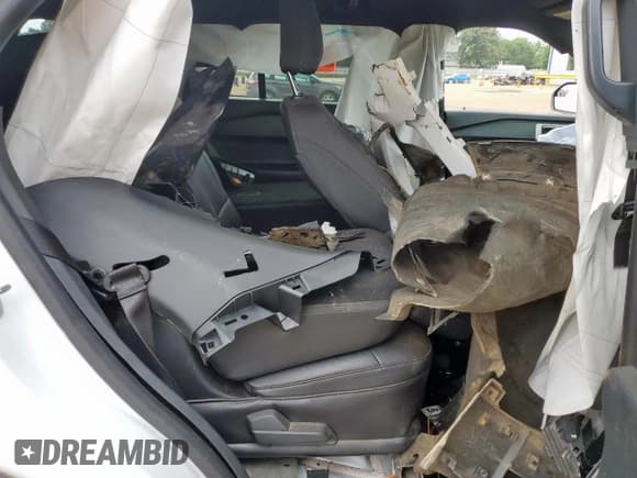 ✅ 2024 Ford Police Interceptor Utility • VIN: 1FM5K8AB5RGA66400 • Лот: 59156785. Опубликован ранее на Copart с пробегом Не указан. Бесплатный доступ к архиву аукционных продаж из США и подробный отчёт об истории автомобиля на DreamBid. Изображение 11.